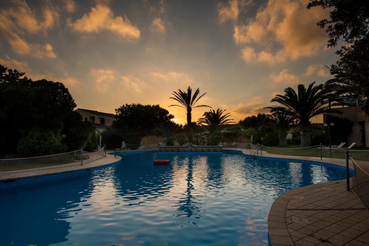 Hotel Luci Del Faro カラゼッタ エクステリア 写真